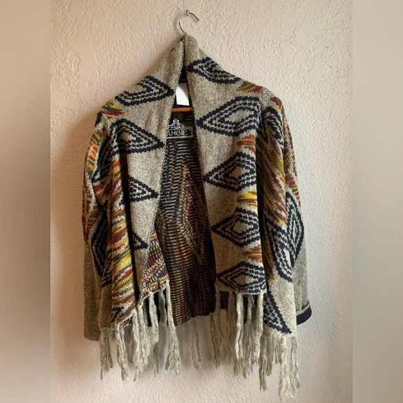 Boho Patterned cardigan sweater with fringe, NWT Size S angiesclothes - Picture 1 of 7